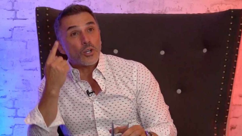 Reportan que Sergio Mayer está hospitalizado: “Delicado pero estable”